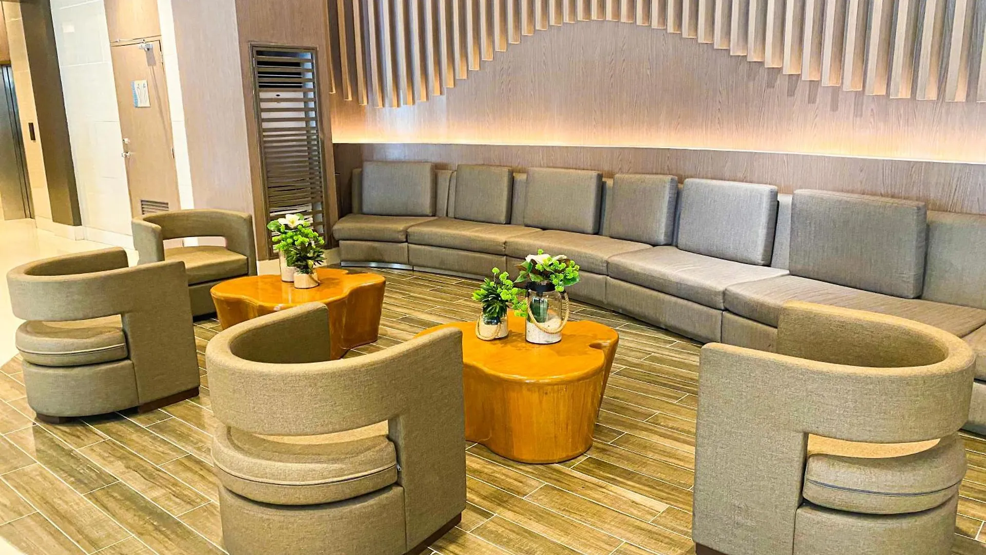 Homefort At Shore Residences Pasay Philippines