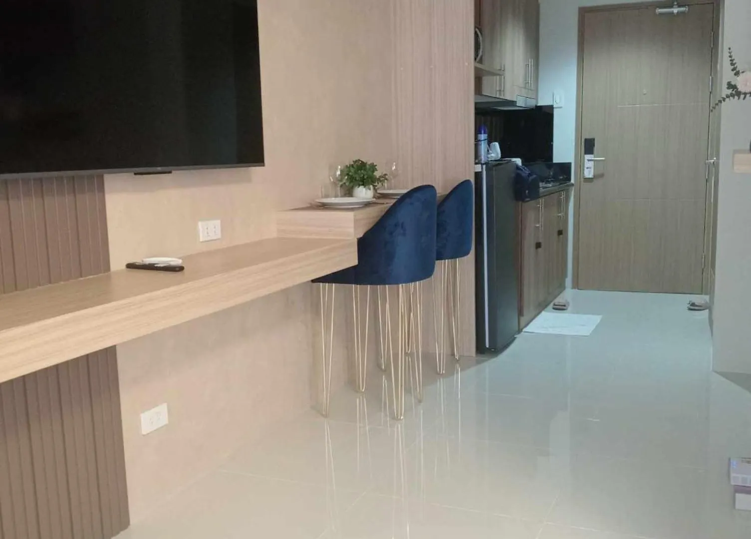 Homefort At Shore Residences Pasay Aparthotel