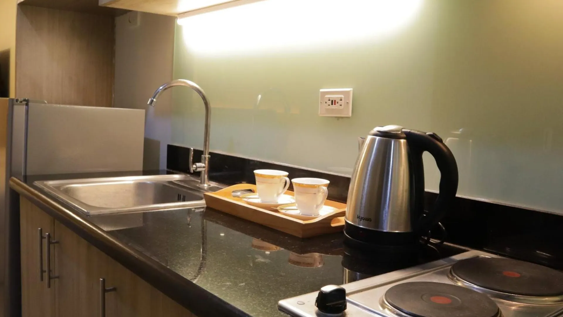 Homefort At Shore Residences Pasay
